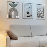 Apartment Arc De Triomphe By Studio Prestige