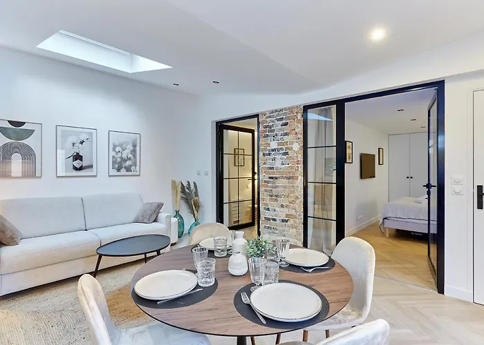 Apartment Arc De Triomphe By Studio Prestige